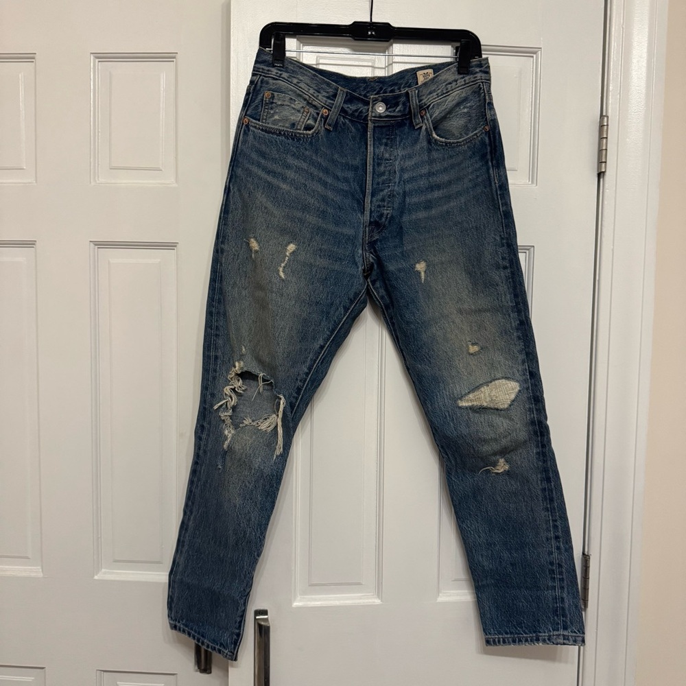 Levi’s Blue Distressed Jeans